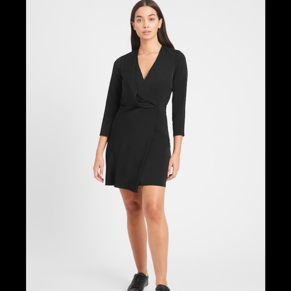 Banana Republic Dresses & Skirts - NWT-Athleta Drake Black Front Dress, Size 2